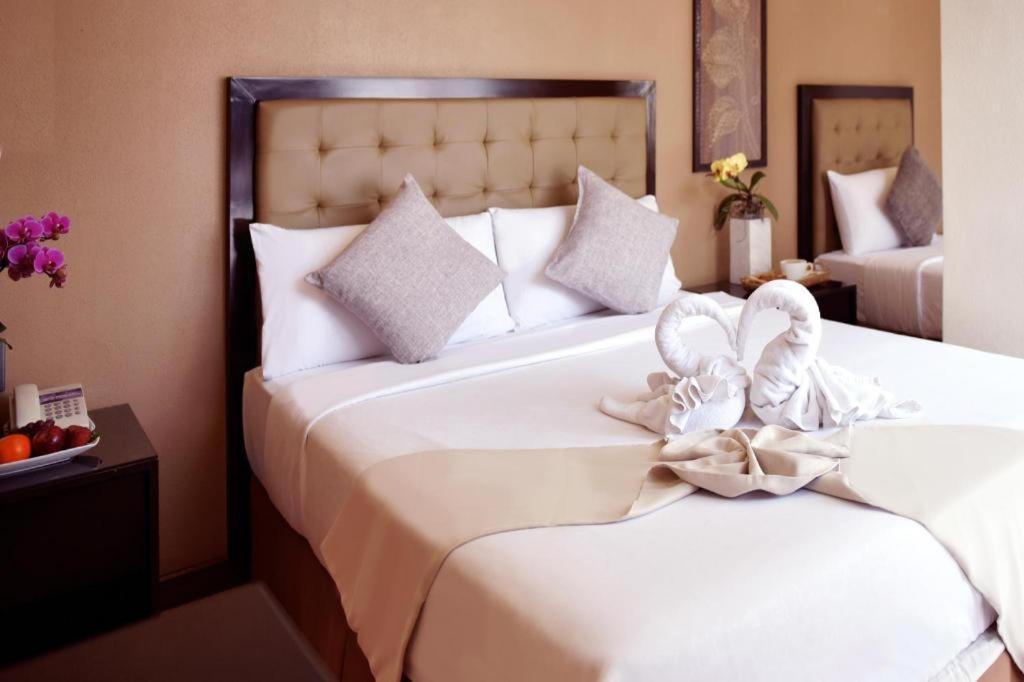 Aura One Hotel Baguio City Eksteriør billede